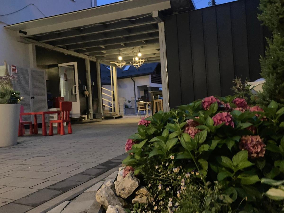 Bed&Breakfast Mikunda Chrzanow Ngoại thất bức ảnh
